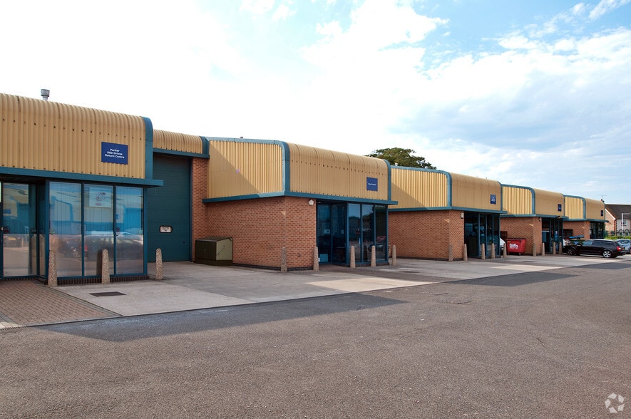 5 Courtwick Ln, Littlehampton à louer - Photo de l’immeuble – Image 3 sur 6