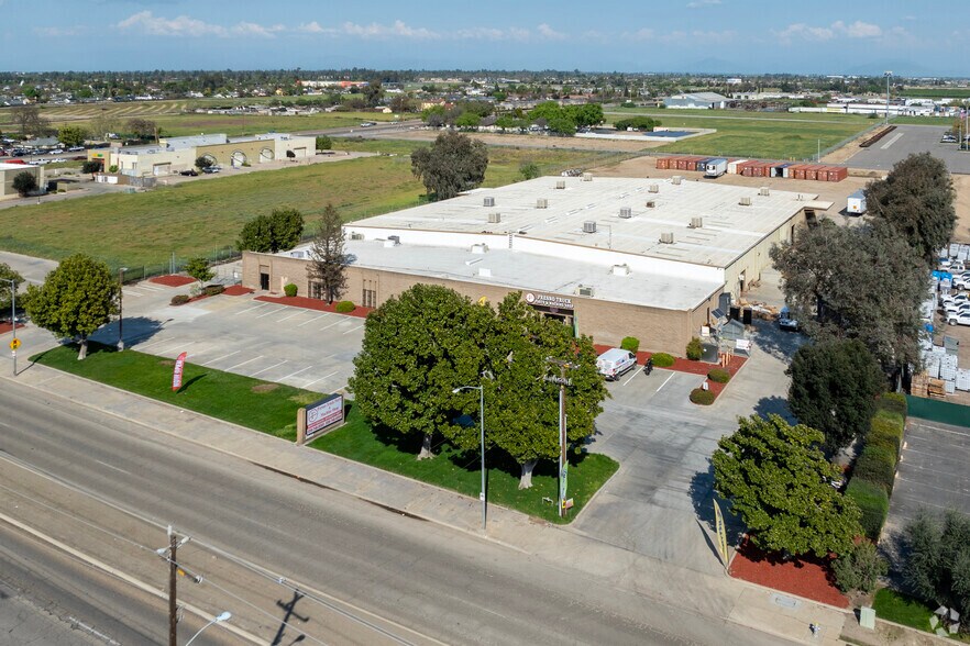 2645 S Chestnut Ave, Fresno, CA à louer - Aérien – Image 3 sur 5