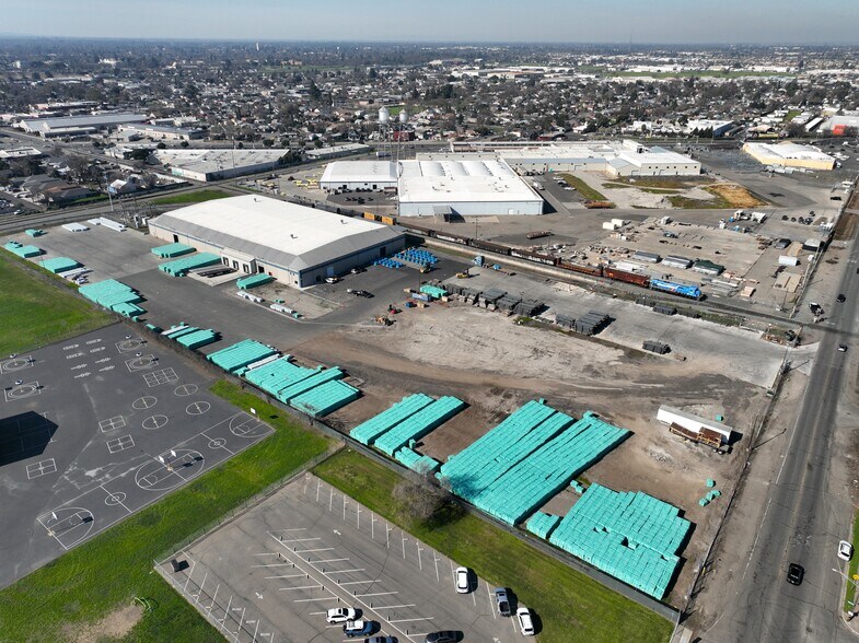 1400 Waterloo Rd, Stockton, CA à vendre - Photo de l’immeuble – Image 3 sur 11