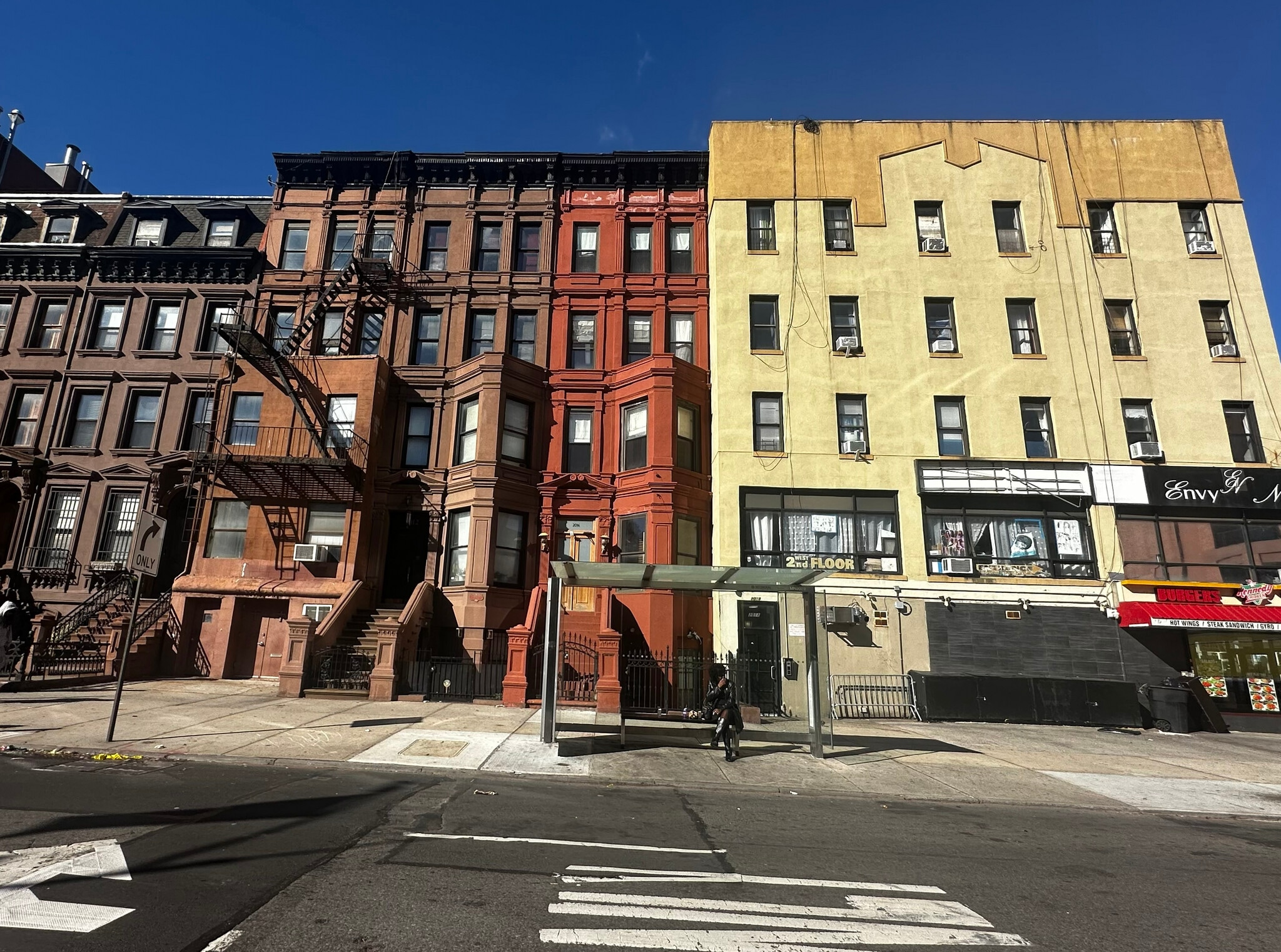 2014 Fifth Ave, New York, NY à vendre Photo de l’immeuble– Image 1 sur 15