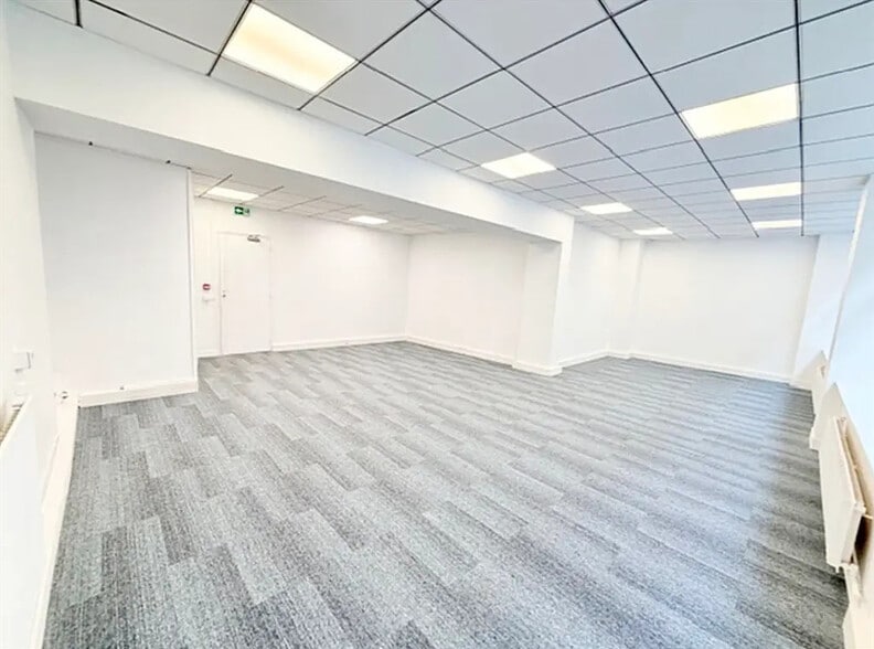 Bureau dans Paris à louer - Photo de l’immeuble – Image 3 sur 5