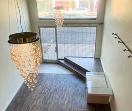 7552 Melrose Ave, Los Angeles, CA à louer Photo intérieure– Image 2 sur 5