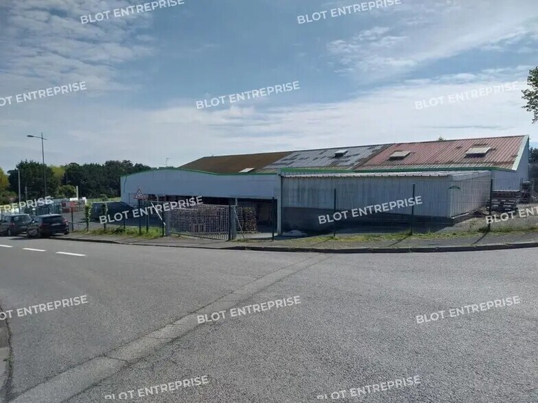 Local d'activités dans Saint-Quay-Portrieux à vendre - Photo de l’immeuble – Image 1 sur 11