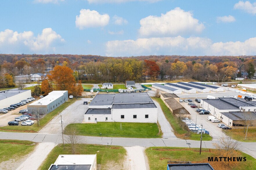 399 Commerce St, Tallmadge, OH à vendre - Photo de l’immeuble – Image 2 sur 3