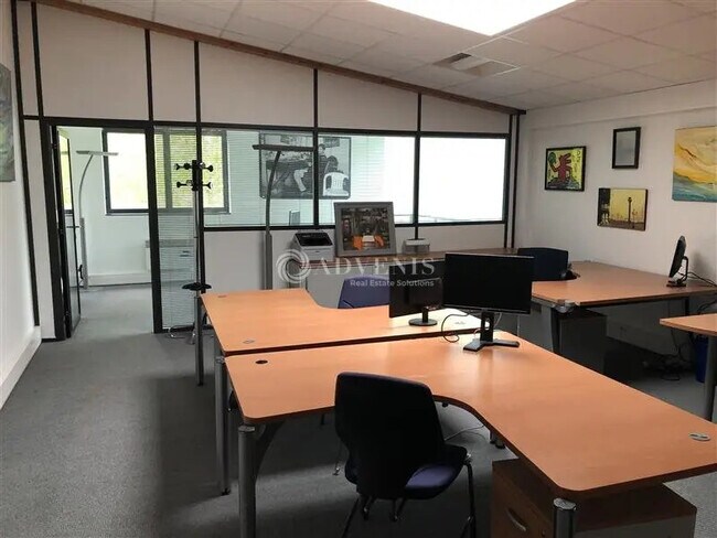 Plus de détails pour Bureau à louer