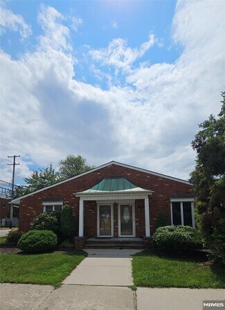 Plus de détails pour 50 Moonachie Rd, Moonachie, NJ - Bureau à vendre
