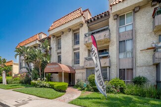 Plus de détails pour 4424 Woodman Ave, Sherman Oaks, CA - Logement à vendre