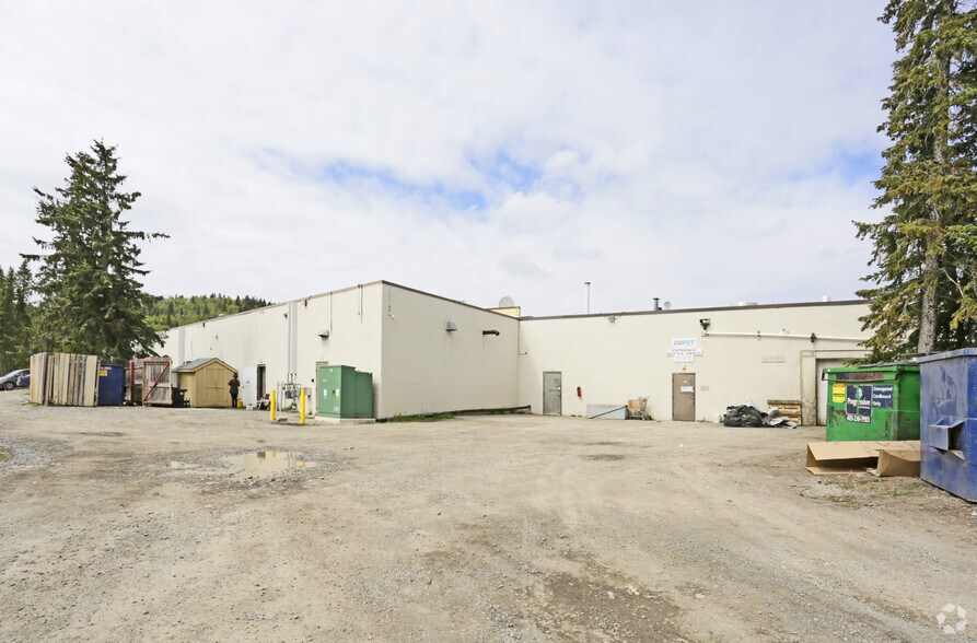 7 Balsam Ave, Rocky View No 44, AB à louer - Photo de l’immeuble – Image 2 sur 4