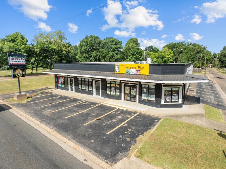 401-405 S High St, Longview, TX à vendre - Photo de l’immeuble – Image 1 sur 37
