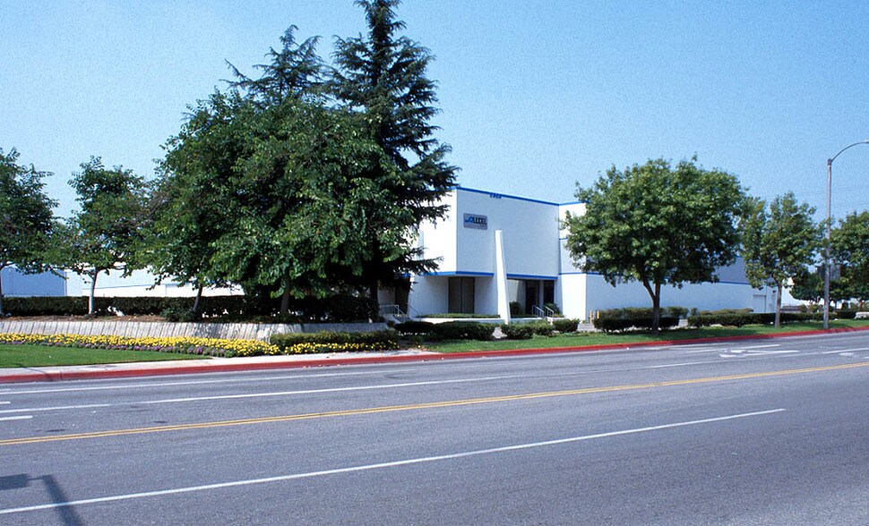 2525 S Workman Mill Rd, City Of Industry, CA à louer - Photo principale – Image 1 sur 12