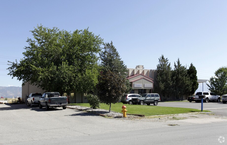 875 S Chestnut St, Salt Lake City, UT à louer - Photo de l’immeuble – Image 2 sur 4