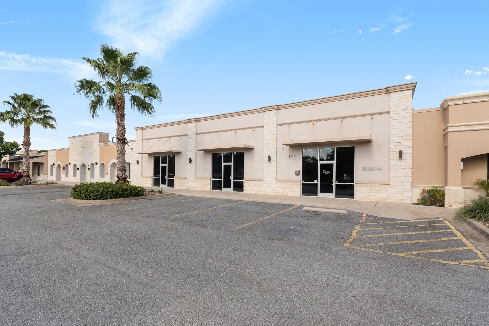 1259 N Stuart Place Rd, Harlingen, TX à louer Photo intérieure– Image 1 sur 36