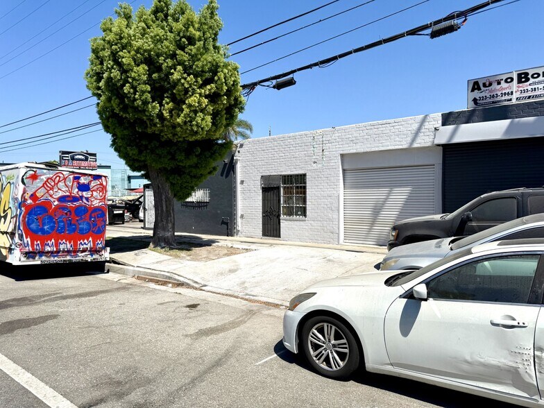5363 Venice Blvd, Los Angeles, CA à louer - Photo de l’immeuble – Image 2 sur 7