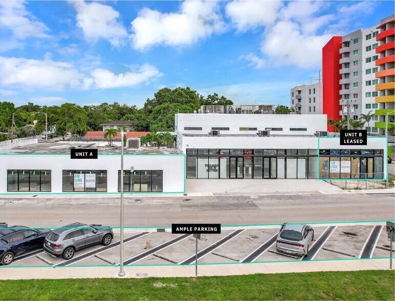5570 NE 4th Ave, Miami, FL à louer - Photo de l’immeuble – Image 3 sur 5