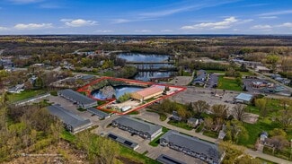 Plus de détails pour 2107 Velp Ave, Green Bay, WI - Local commercial à vendre