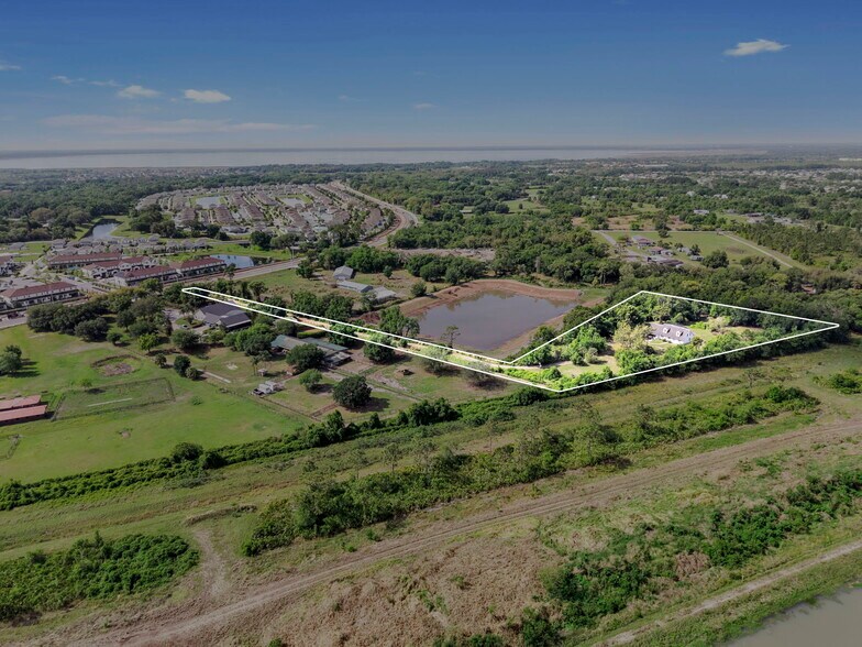 4385 Boggy Creek Rd, Kissimmee, FL à vendre - Photo principale – Image 1 sur 23
