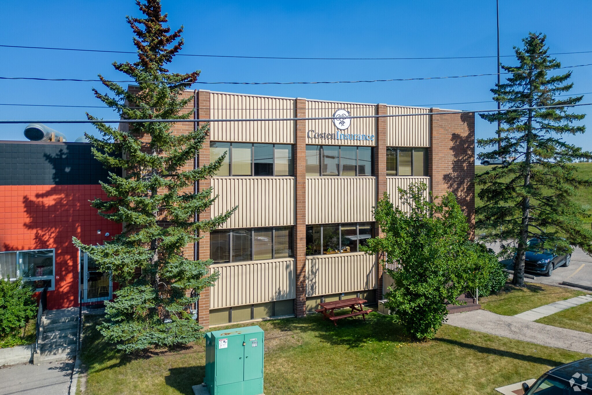 76 Skyline Cres NE, Calgary, AB à vendre Photo de l’immeuble– Image 1 sur 13