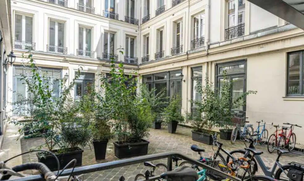 105 Rue La Fayette, Paris à louer - Photo de l’immeuble – Image 3 sur 7