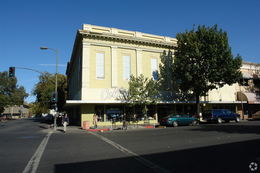 105 Broadway St, Chico, CA à louer - Photo principale – Image 1 sur 2