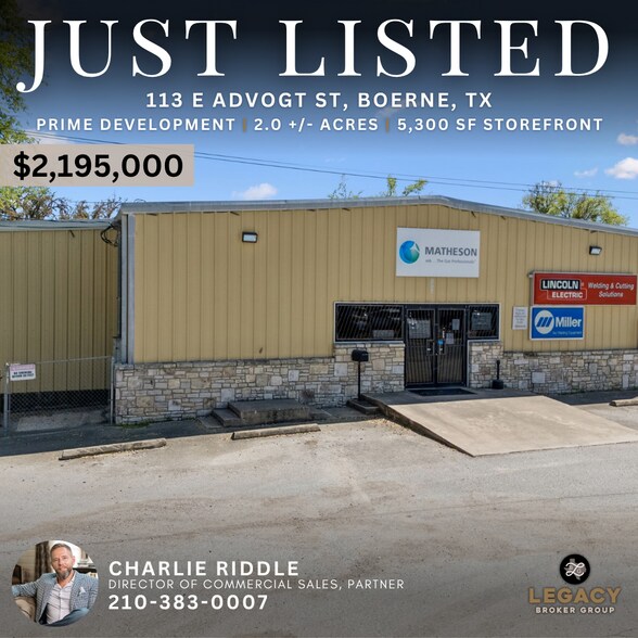 113 E Advogt St, Boerne, TX à vendre - Photo de l’immeuble – Image 3 sur 7