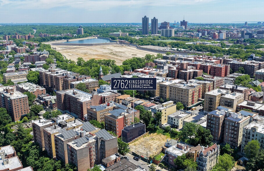 2762 Kingsbridge Ter, Bronx, NY à vendre - Photo de l’immeuble – Image 2 sur 7