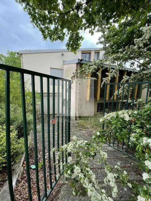 Plus de détails pour Bureau à vendre