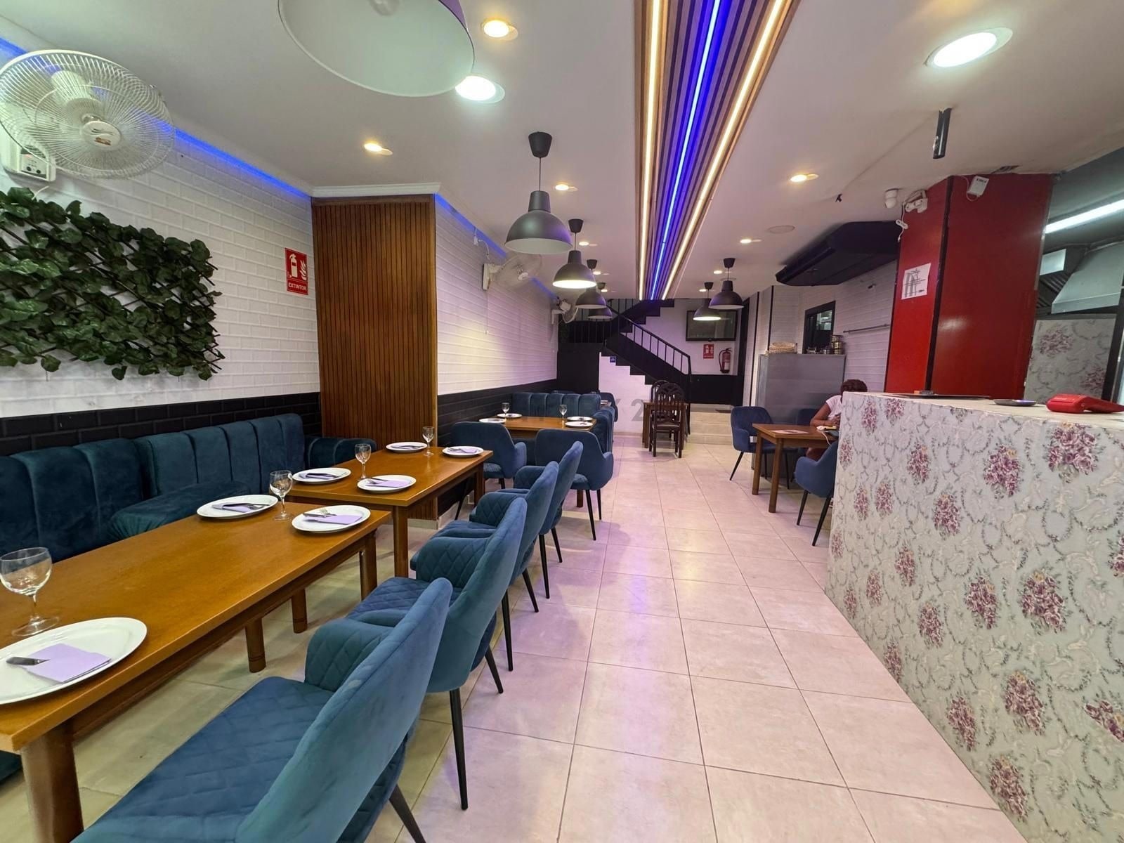 Local commercial dans Barcelone, Barcelona à louer Photo intérieure– Image 1 sur 9