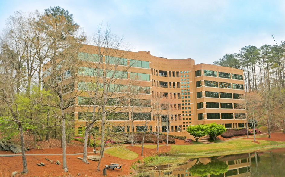 2000 International Park Dr, Birmingham, AL à louer - Photo de l’immeuble – Image 1 sur 10