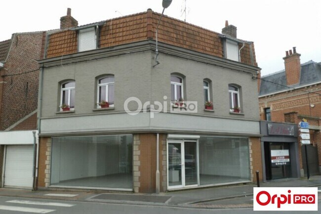 Plus de détails pour Local commercial à louer