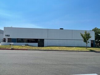 Plus de détails pour 182 Business Center Dr, Corona, CA - Industriel/Logistique à louer