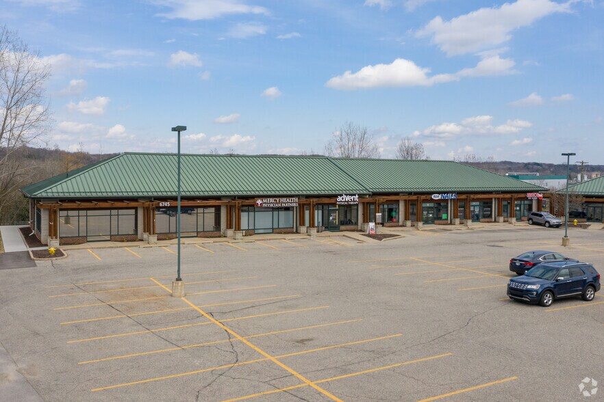 6739-6745 Fulton St, Ada, MI à louer - Photo principale – Image 1 sur 3