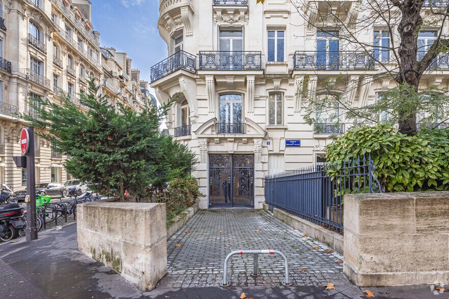 Avenue Du Président Wilson, Paris à louer - Photo de l’immeuble – Image 2 sur 4