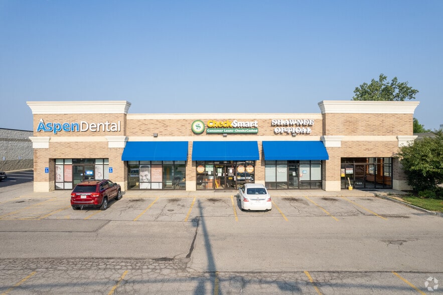 801 N Lexington Springmill Rd, Ontario, OH à louer - Photo de l’immeuble – Image 2 sur 5