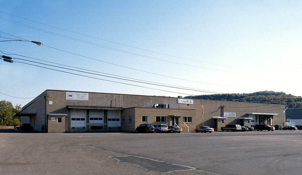 13 Avenue B, Leetsdale, PA à louer - Photo de l’immeuble – Image 1 sur 8