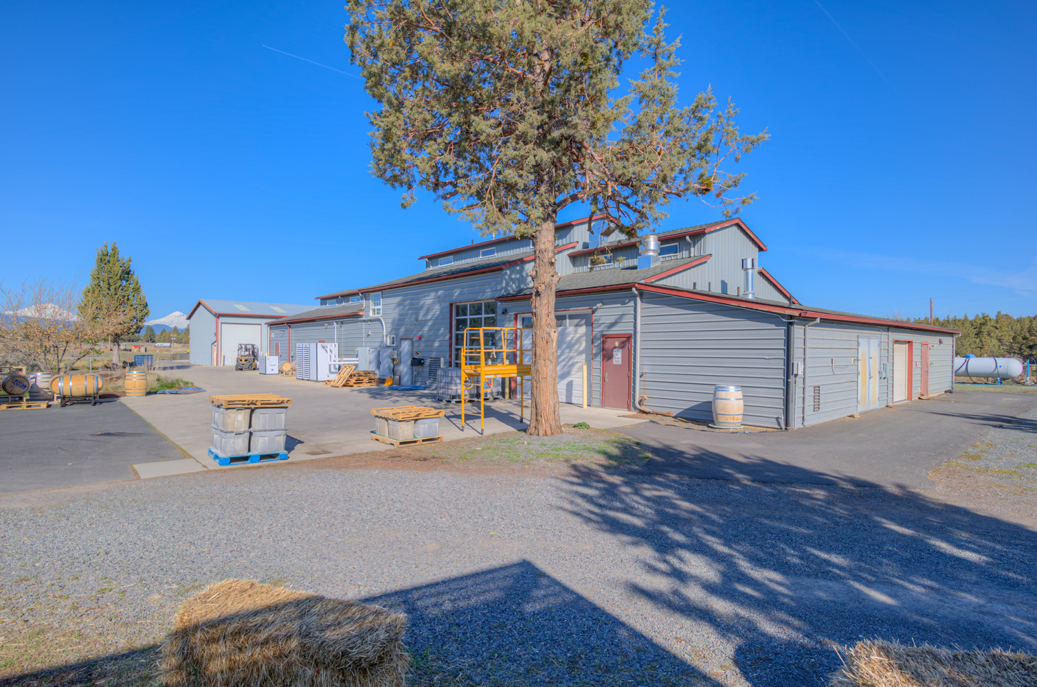 19330 Pinehurst Rd, Bend, OR à vendre Photo principale– Image 1 sur 33