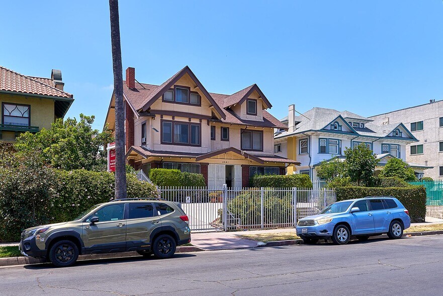 1041 Elden Ave, Los Angeles, CA à vendre - Photo de l’immeuble – Image 2 sur 12