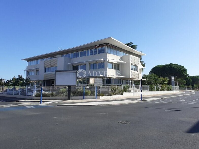 Bureau dans Montpellier à louer - Photo de l’immeuble – Image 2 sur 9