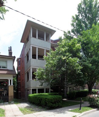 Plus de détails pour 9A-9B Humewood Dr, York, ON - Logement à vendre