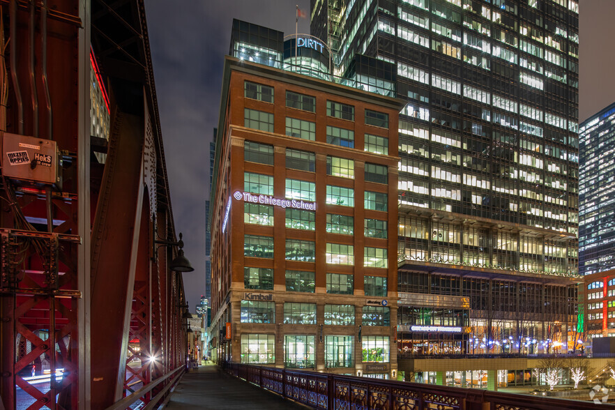 325 N Wells St, Chicago, IL à louer - Photo de l’immeuble – Image 3 sur 6