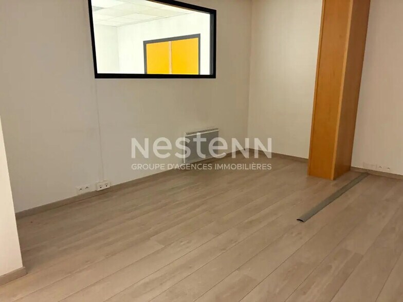 Local commercial dans Theix-Noyalo à louer - Photo de l’immeuble – Image 2 sur 5