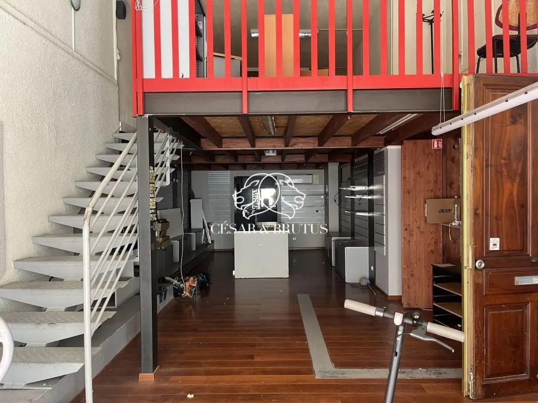 Local commercial dans Grenoble à louer Photo de l’immeuble– Image 1 sur 5