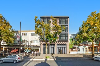 Plus de détails pour 928 Commercial Dr, Vancouver, BC - Local commercial à louer