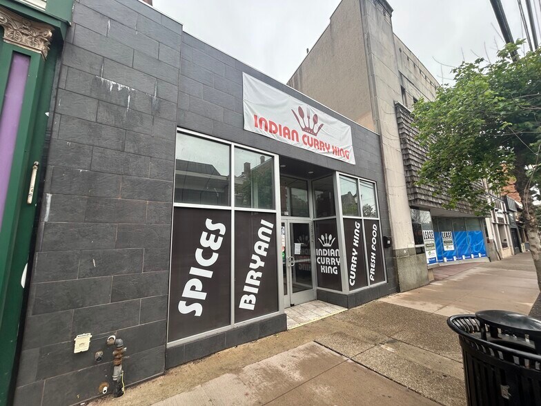 531 Lincoln Ave, Pittsburgh, PA à vendre - Photo de l’immeuble – Image 3 sur 6