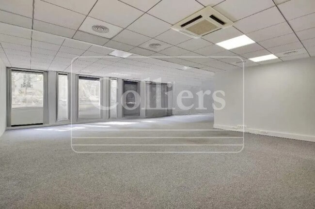 Plus de détails pour 28 Avenue De Messine, Paris - Bureau à louer