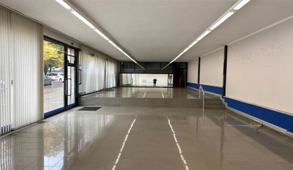 Local commercial dans Les Franqueses del Vallès, Barcelona à louer - Photo de l’immeuble – Image 3 sur 3