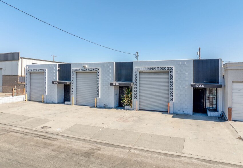1734-1742 Hayes Ave, Long Beach, CA à vendre - Photo de l’immeuble – Image 1 sur 10