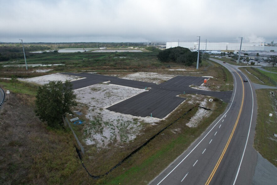 1300 Recker Hwy, Auburndale, FL à vendre - Photo de la construction – Image 2 sur 3