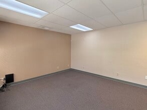 321 Nevada St, Auburn, CA à louer Photo intérieure– Image 2 sur 10