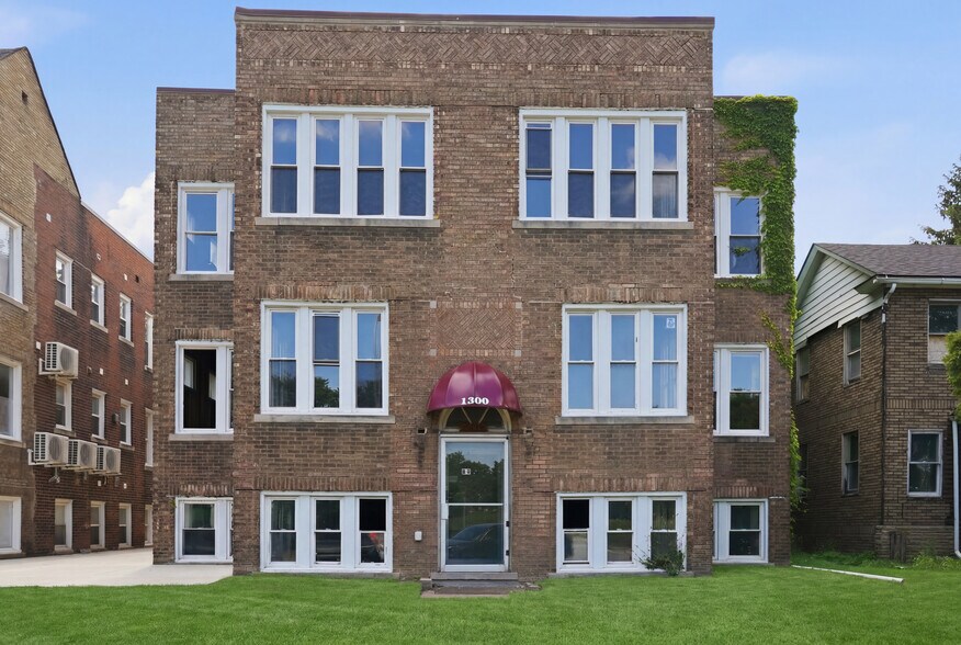 1300 Porter St, Dearborn, MI à vendre - Photo de l’immeuble – Image 2 sur 51