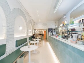 Local commercial dans Barcelone, Barcelona à louer Photo intérieure– Image 1 sur 4